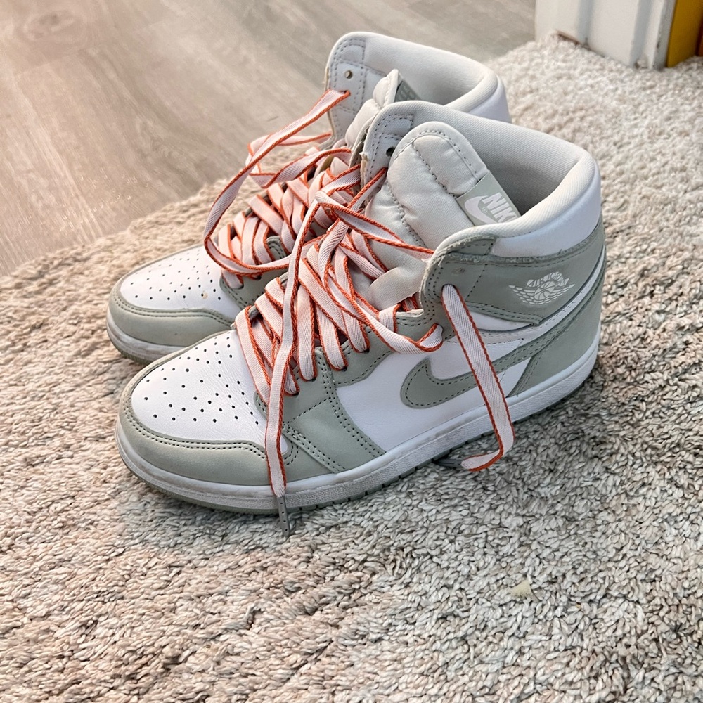 Jordans Sneakers